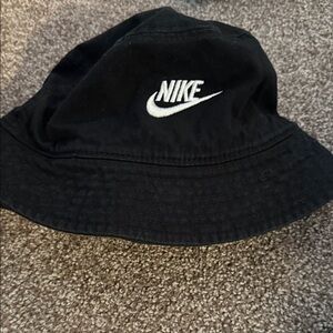 Nike Classic Black Bucket Hat